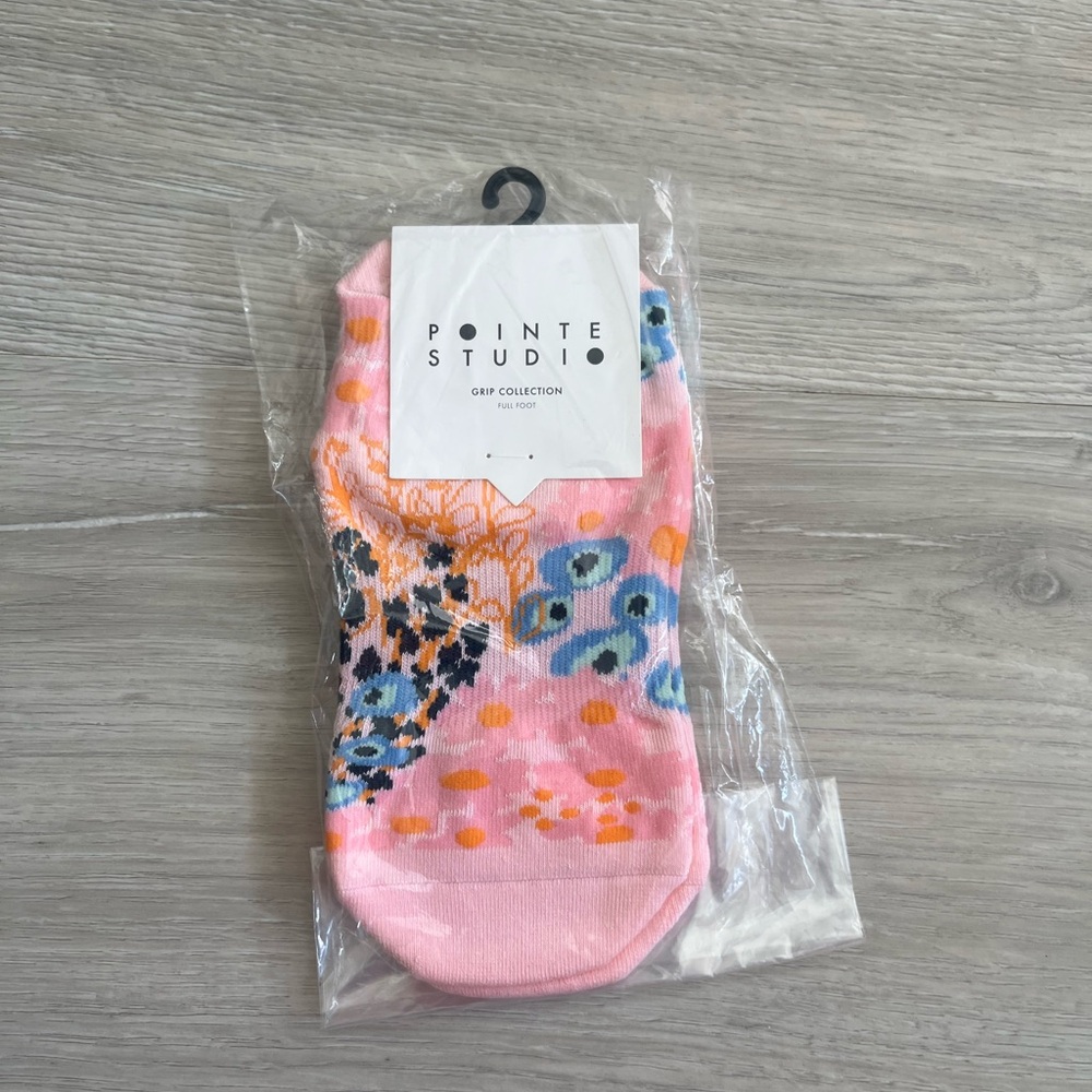Pointe Studio Pink Floral Grip Socks